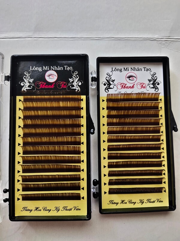 Lông mi Khay classic Màu Nâu 0.07- Xưởng Sản Xuất Lông Mi Thanh Tú EyeLash. Lông mi Khay classic Màu Nâu 0.07(Brown EyeLashes)- Xưởng Sản Xuất Lông Mi Thanh Tú EyeLash.